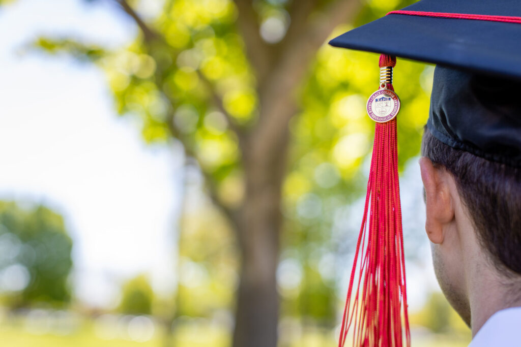 Exploring Master of Divinity Programs and Requirements